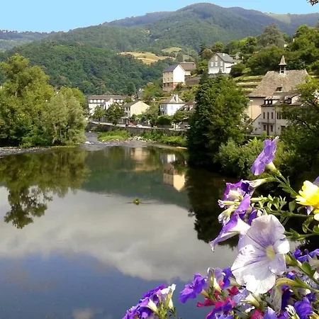 L'oustalou - Entre Lot Et Truyère *