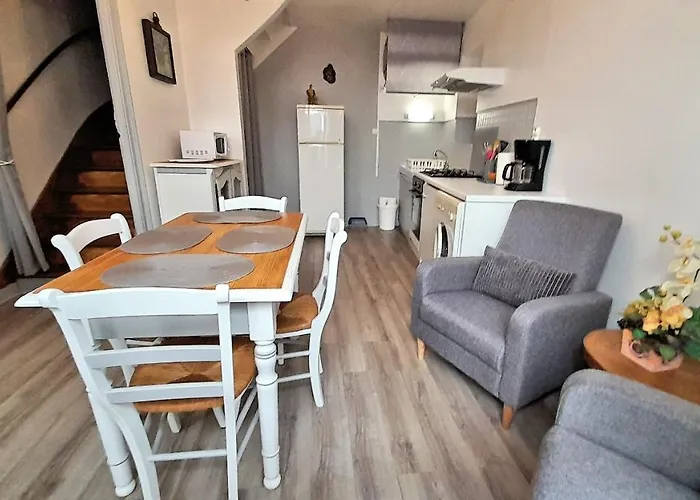 L'oustalou - Entre Lot Et Truyère * Entraygues-sur-Truyère