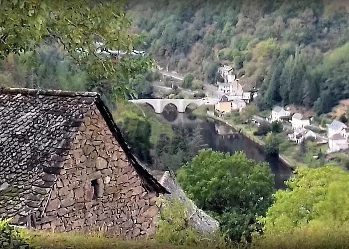 L'oustalou - Entre Lot Et Truyère Appartamento *