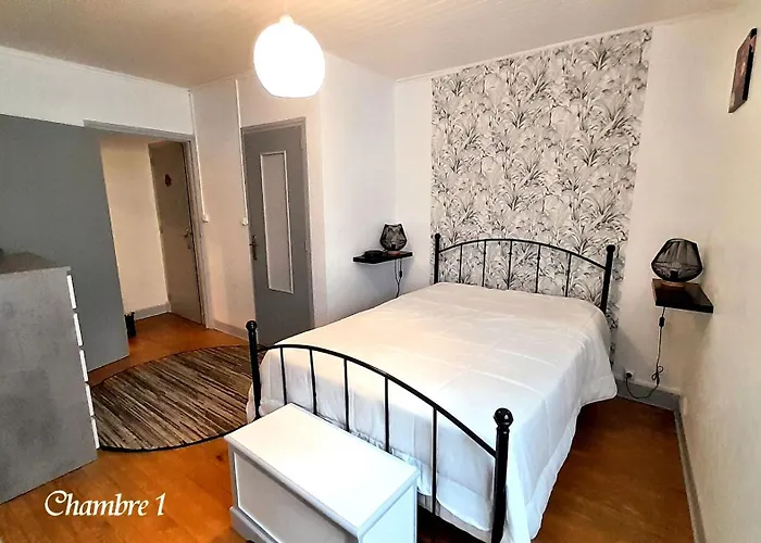 L'oustalou - Entre Lot Et Truyère * Entraygues-sur-Truyère